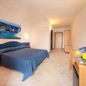 Camera standard con letto king size